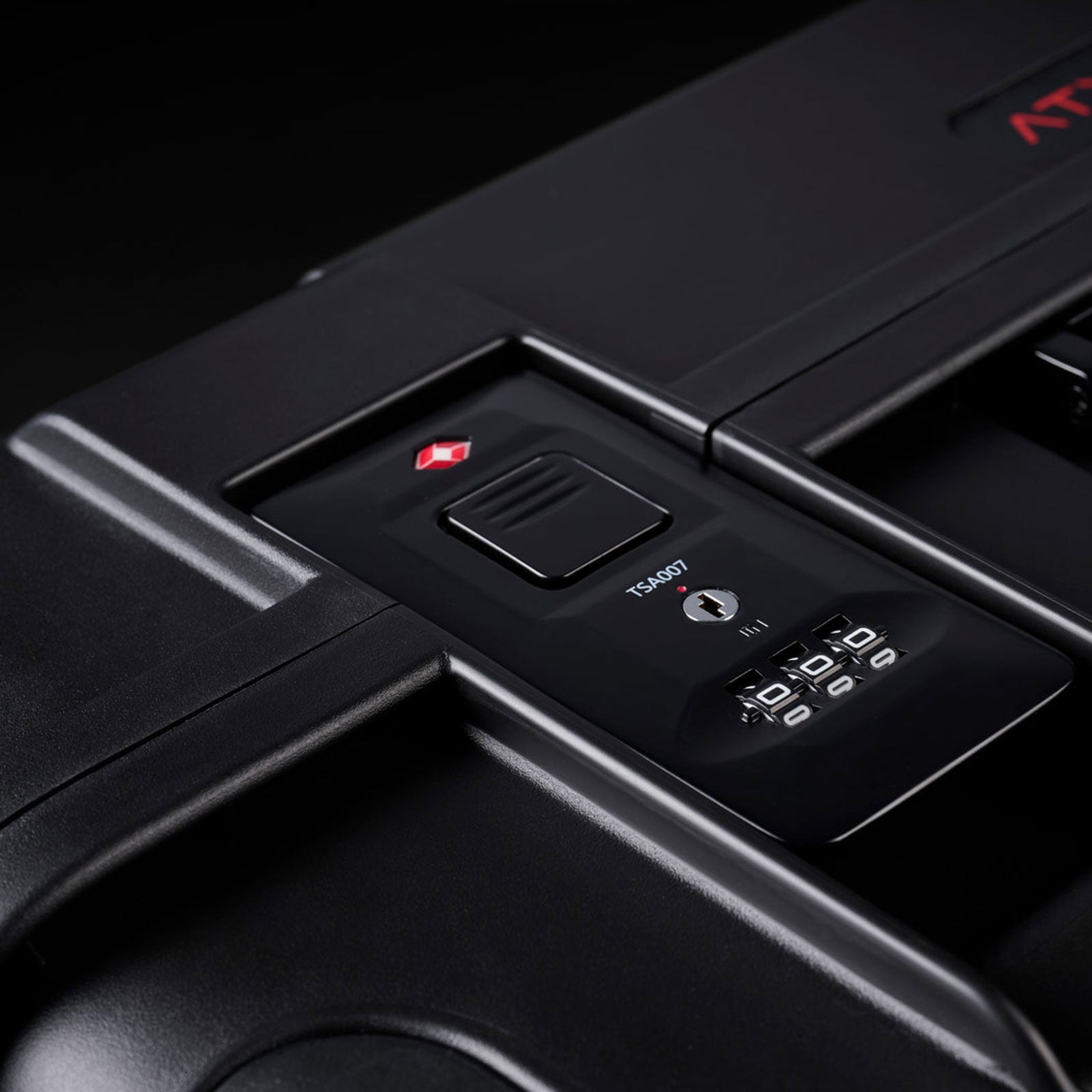 pelican luggage tsa locks