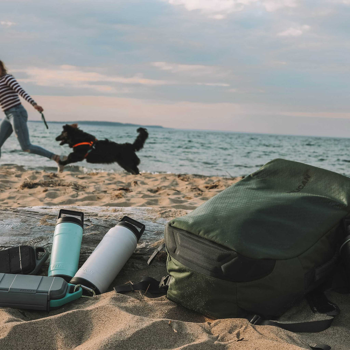 SL-MPD100-OD Pelican™ MPD100 Duffel being used on the beach